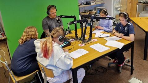 Hlaðvarpsviðtal í Borgaskóla - Kristmundur Axel tónlistarmaður